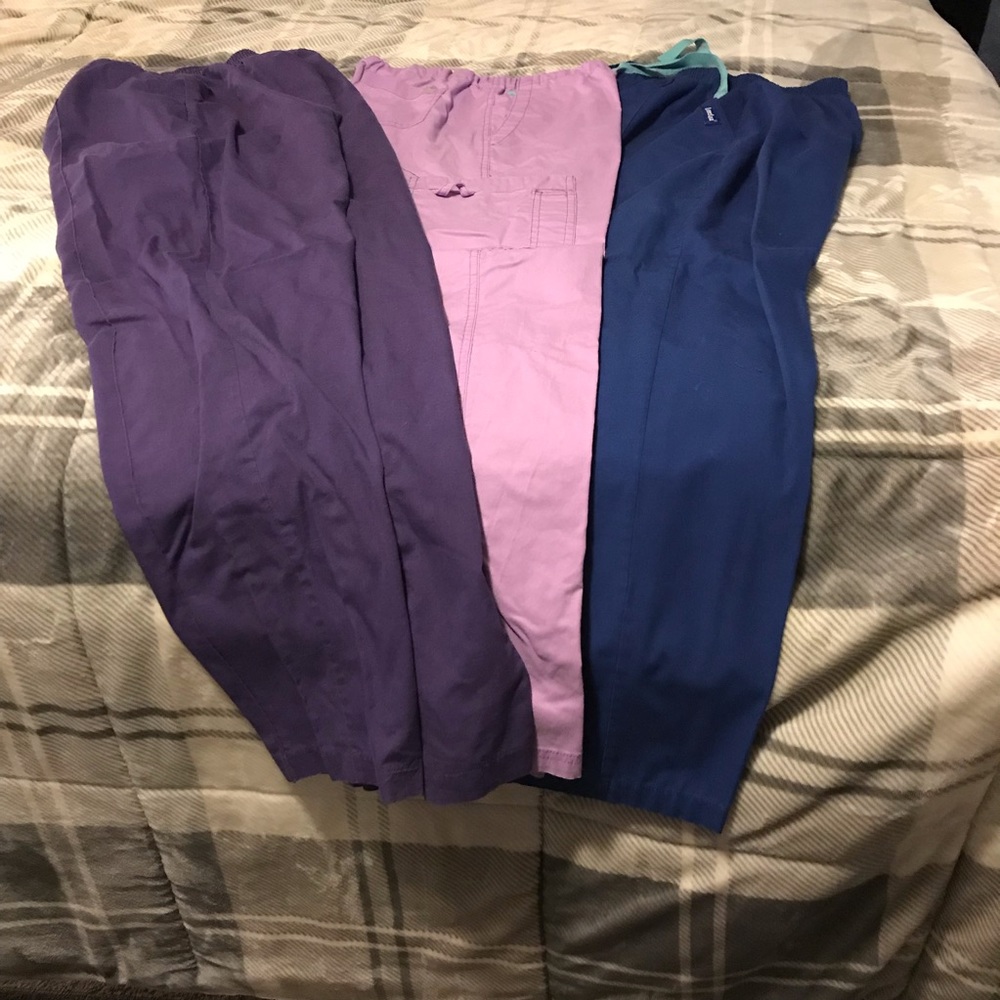 Small scrub pants lightly worn